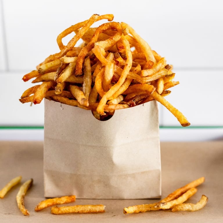 Golden Crispy French Fries: A Must-Try Side!